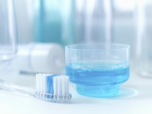 Lifestyle_Toothbrush-and-Mouthwash